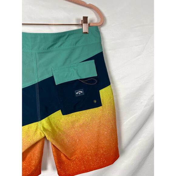 Billabong Men T-Street Pro shorts Boardshort Trunk Colorblock Swim Surf Size 32 - Picture 8 of 9